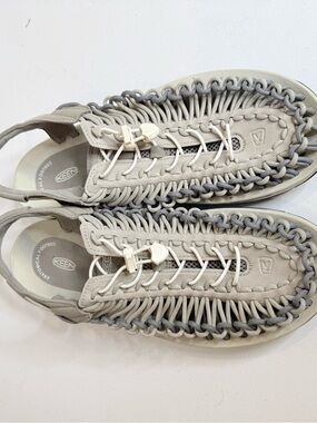 Keen UNEEK Sandals Gray Size 13